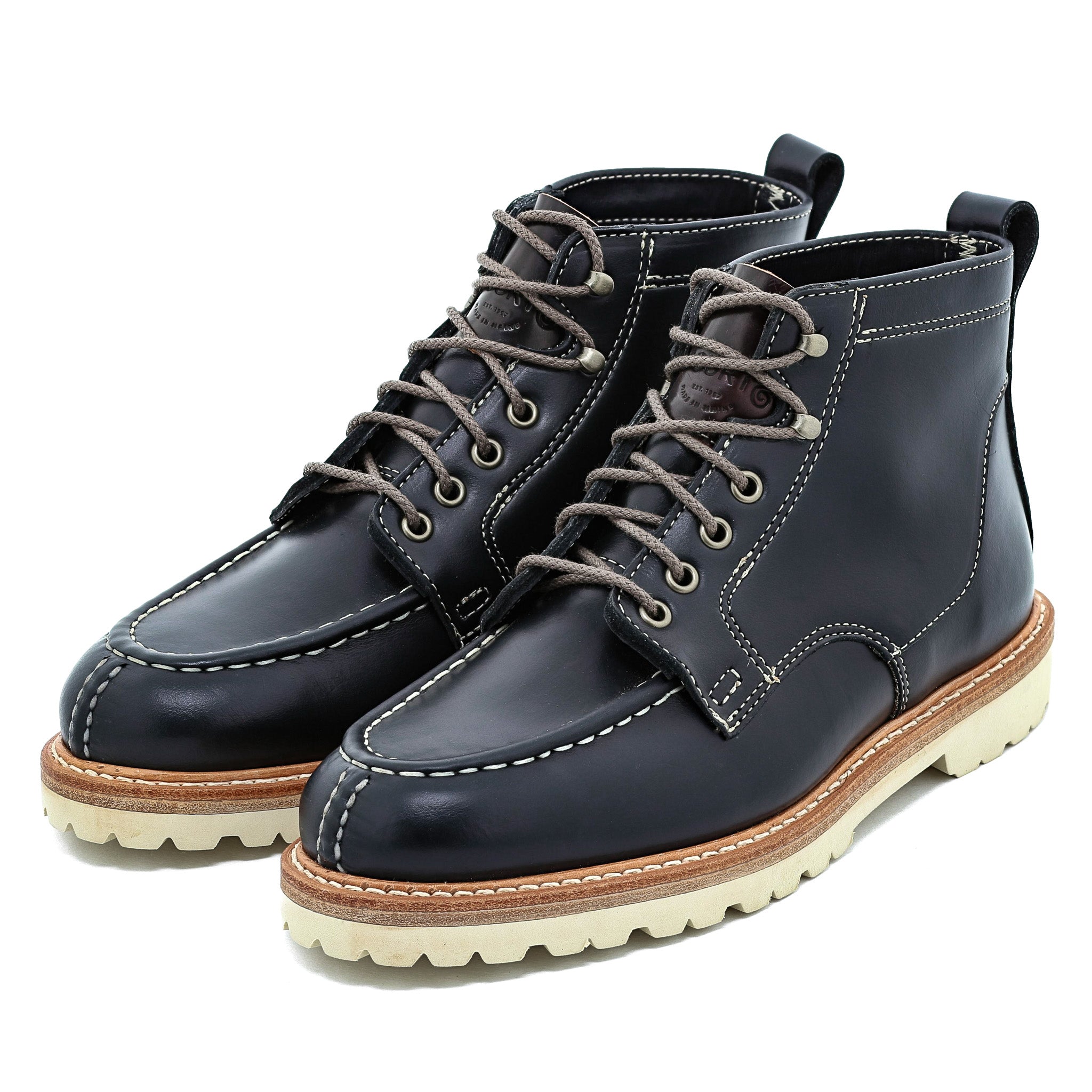 black chromexcel boots