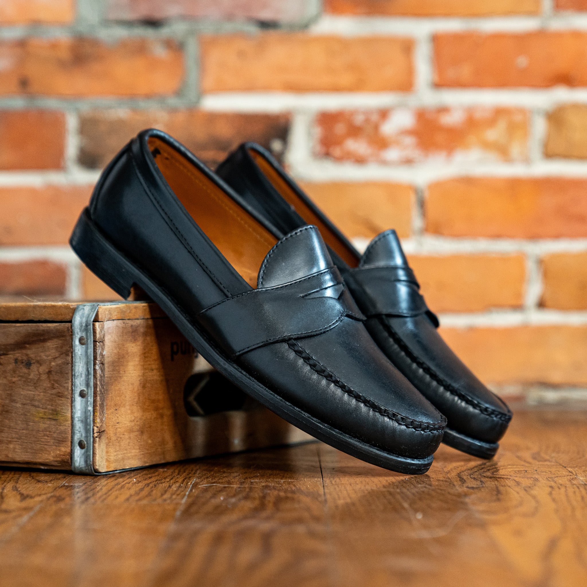 Pre-Order Weltline Penny Loafers - Black Calf