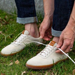 Bennett Court Sneaker - Cream Suede